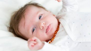 collier-ambre-bebe