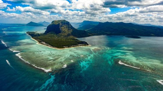 Vue aérienne s'une partie de l'ile Maurice
