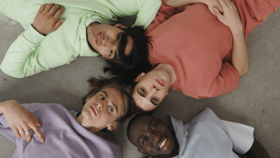 vêtements couleurs pastels