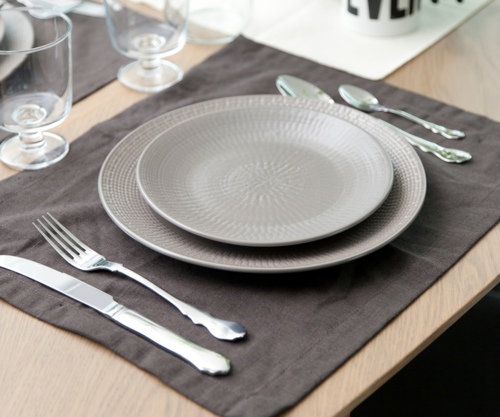 assiette table