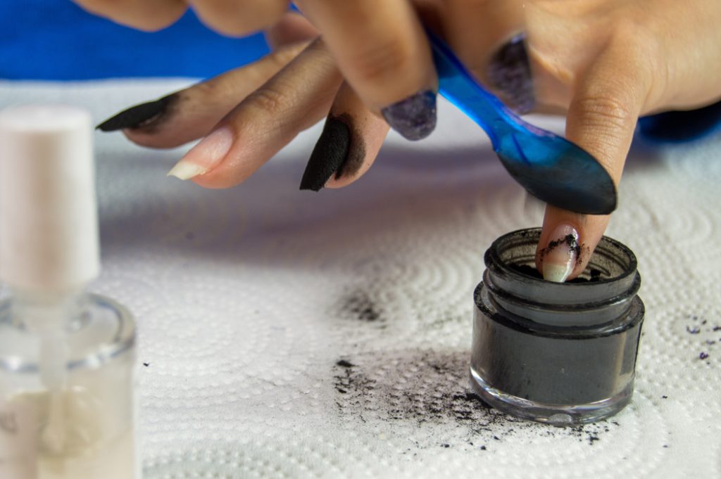 le vernis en poudre