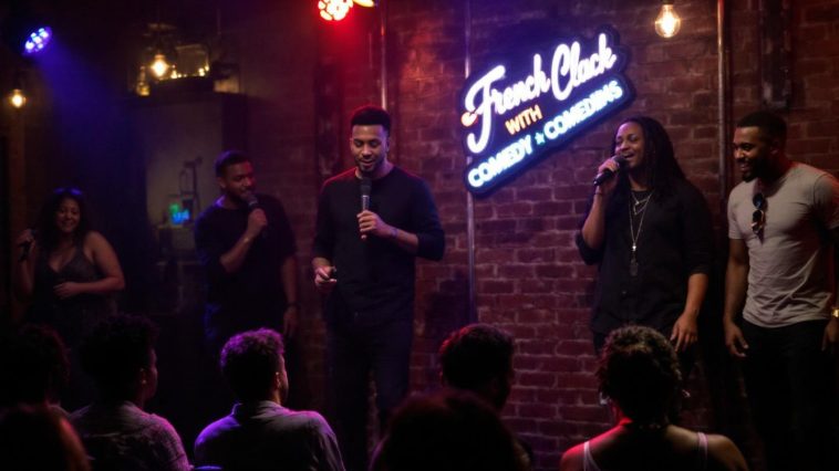 Scène de stand-up comedy avec comédiens et public
