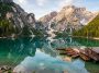 découvrez comment profiter du lac de braies dans les dolomites en évitant la foule grâce à nos conseils sur les horaires, la saison idéale et des alternatives moins fréquentées.
