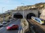 découvrez tout ce qu'il faut savoir avant de traverser le tunnel sous la manche en voiture ou en train : tarifs, durée du trajet, conseils pratiques et astuces pour un voyage réussi.